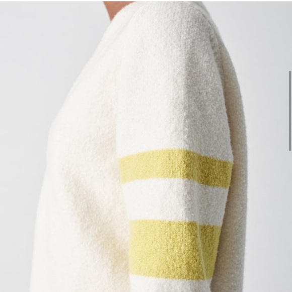 Faherty Varsity V-Neck Sweater in Cream size Small - Picture 3 of 11